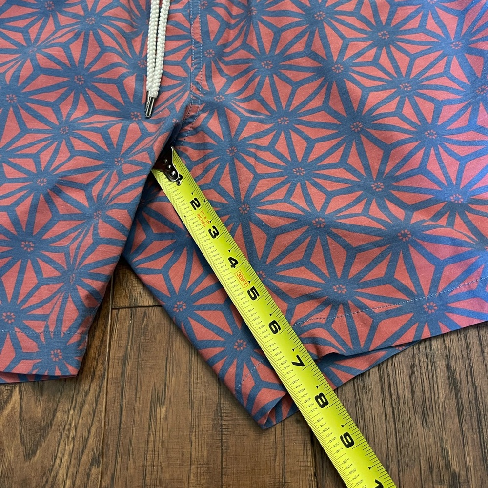 Faherty Beacon Swim Trunks - Picture 5 of 14